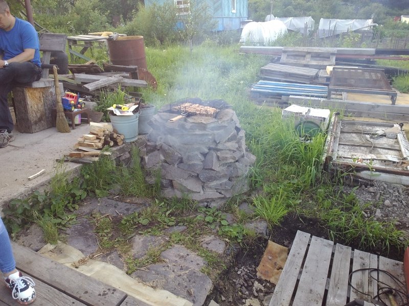 Мангал из камня дикаря своими руками