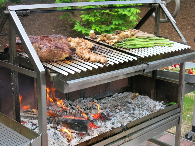 Аргентинский гриль parilla asado
