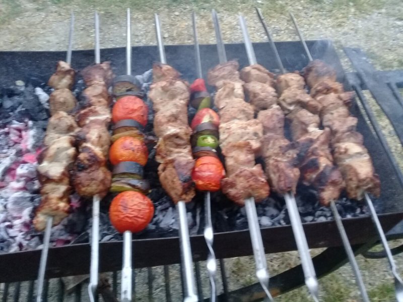Шашлыки на даче мангальная