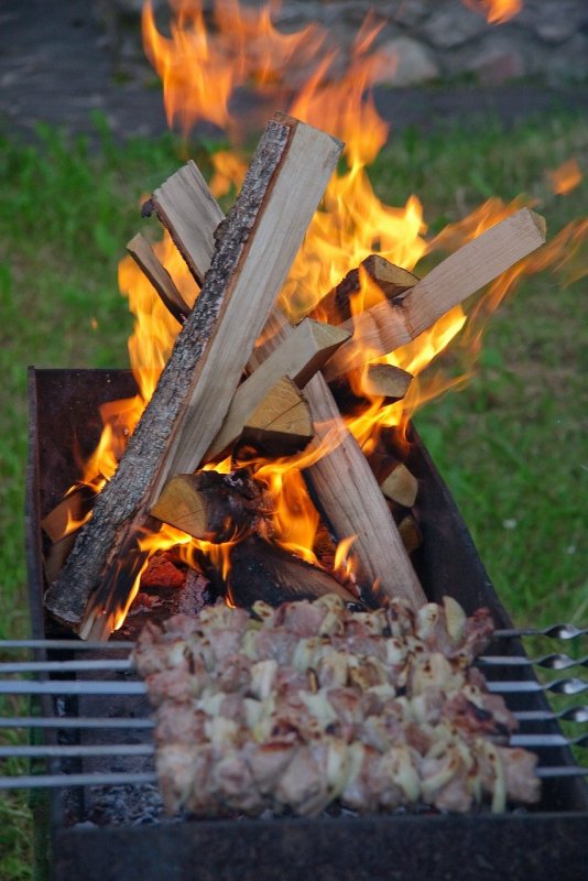 Шашлыки на стройке