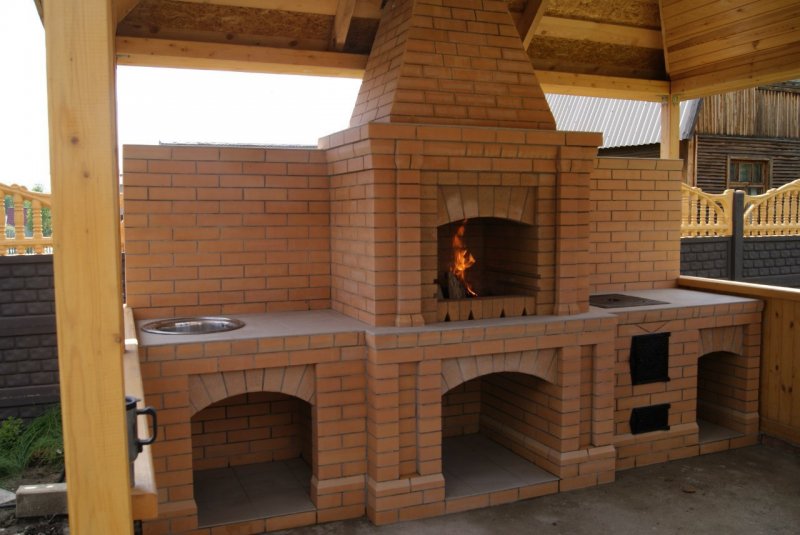 Уличный барбекю комплекс