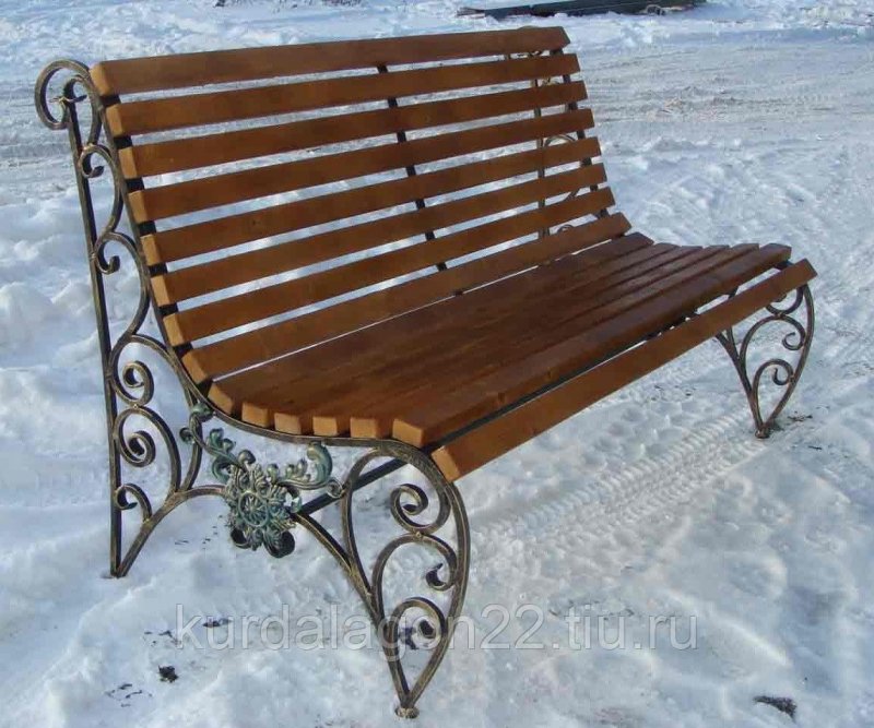 Кованые садовые скамейки