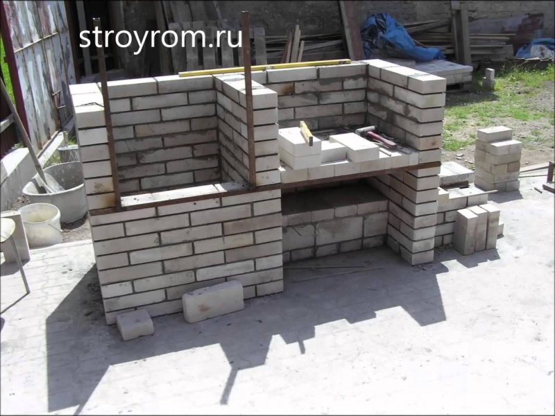 Мангал из силикатного кирпича