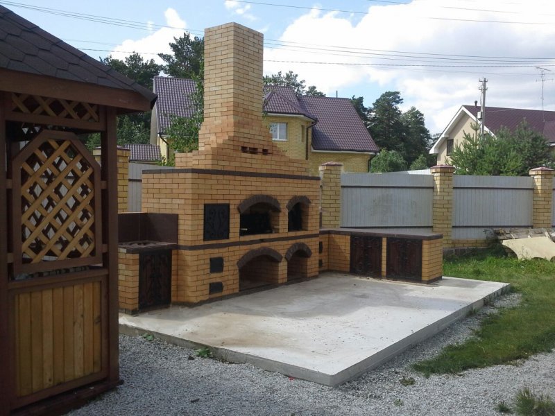 Кирпичная коптильня