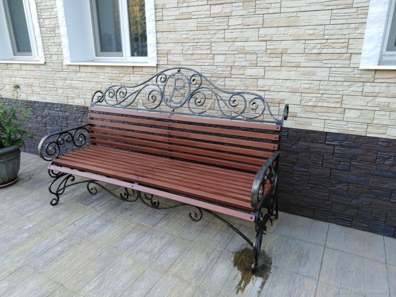 Кованые лавки для сада