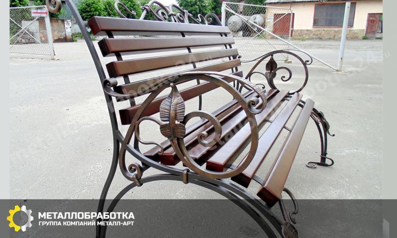 Красивые кованые скамейки