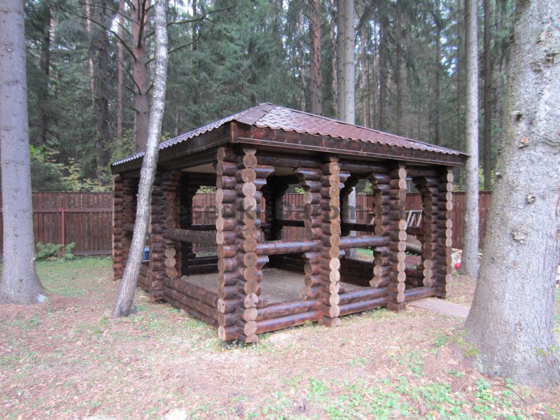 Беседка из сруба бруса доски