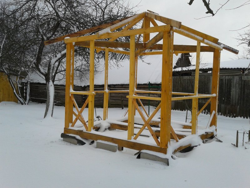 Беседка с односкатной крышей