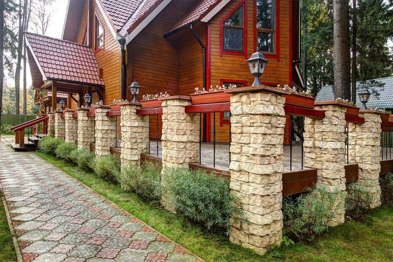 Клумбы из дерева