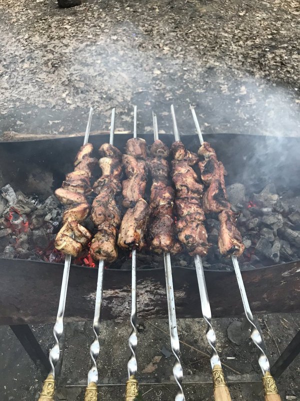 Недожаренный шашлык