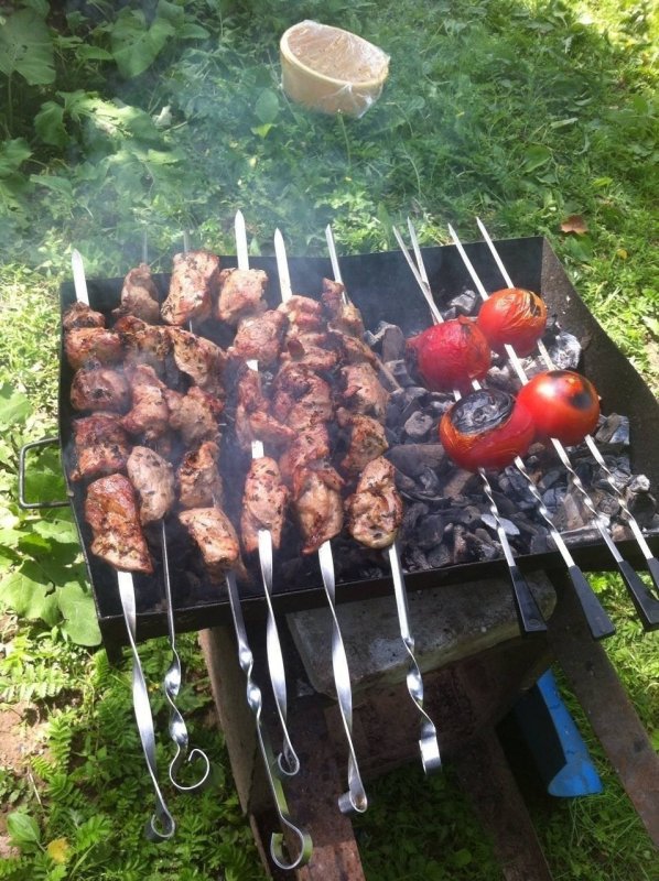 Шашлыки на природе в селе