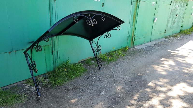 Козырек для крылечка