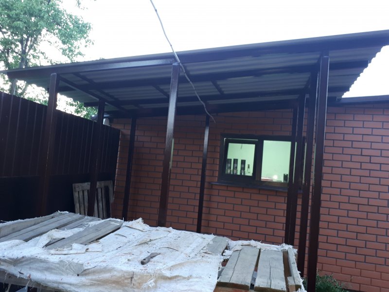 Беседка из профиля односкатная крыша