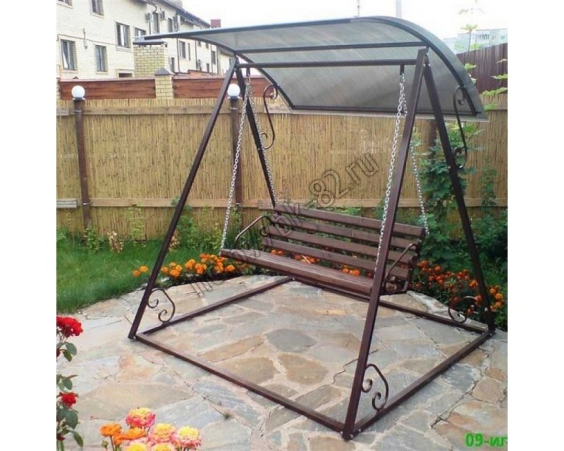 Качели кованые повлопасад