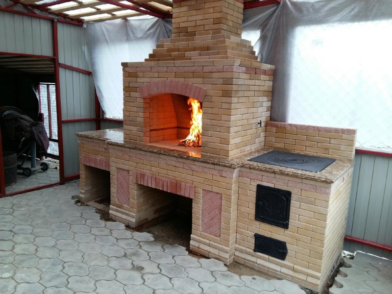 Угловые барбекю из кирпича