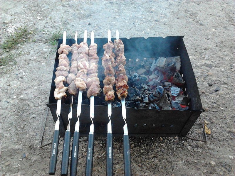 Шашлык на мангале