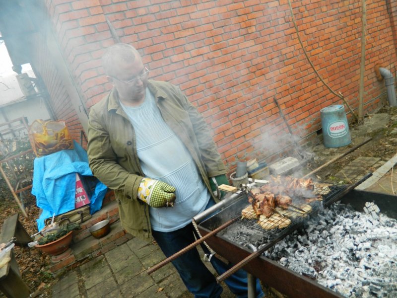 Барбекю на природе зимой