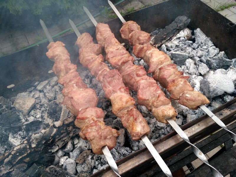 Пикник шашлык зелень