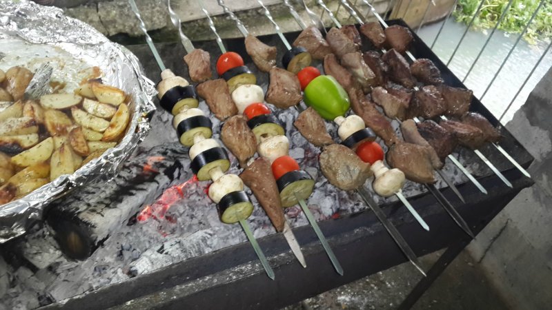 Шашлыки на даче