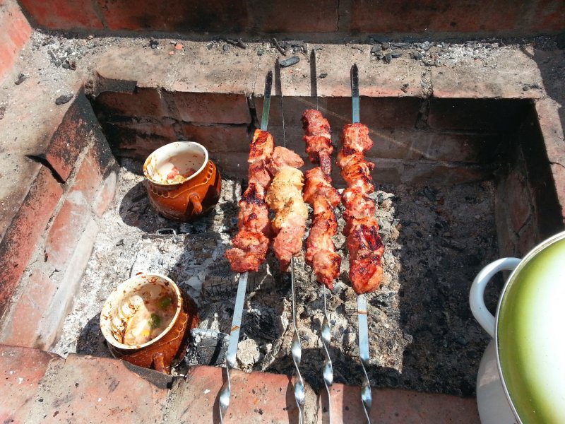 Шашлыки в коттедже