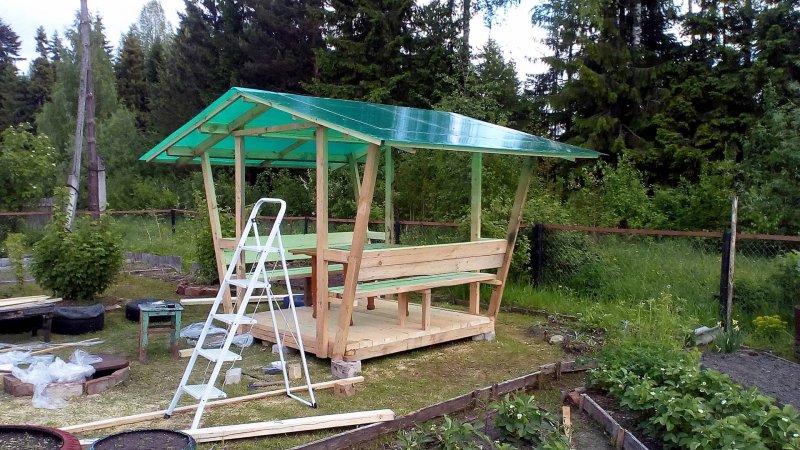 Беседка из труб металлических