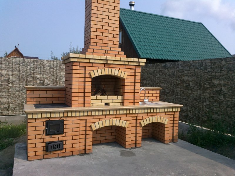 Уличное барбекю