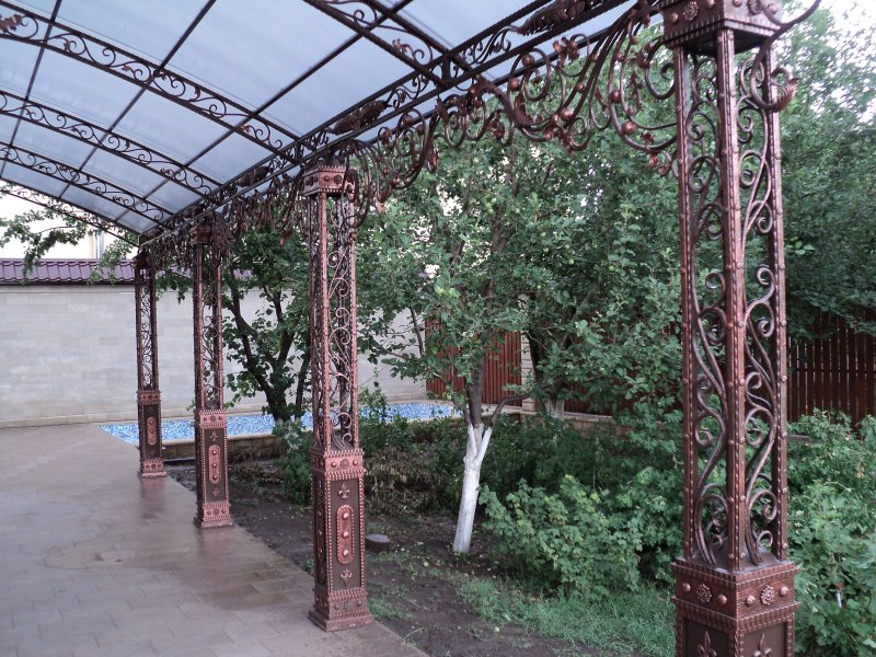 Пергола для винограда из дерева