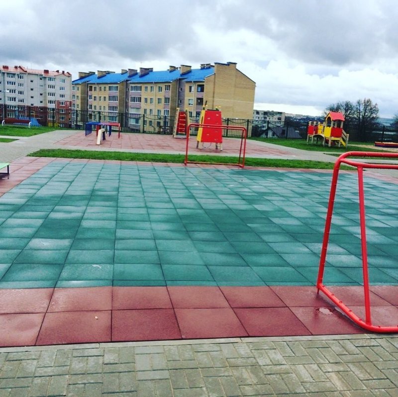 Плитка для спортивной площадки