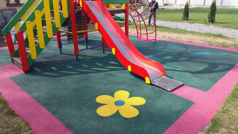 Резиновое покрытие для детских площадок