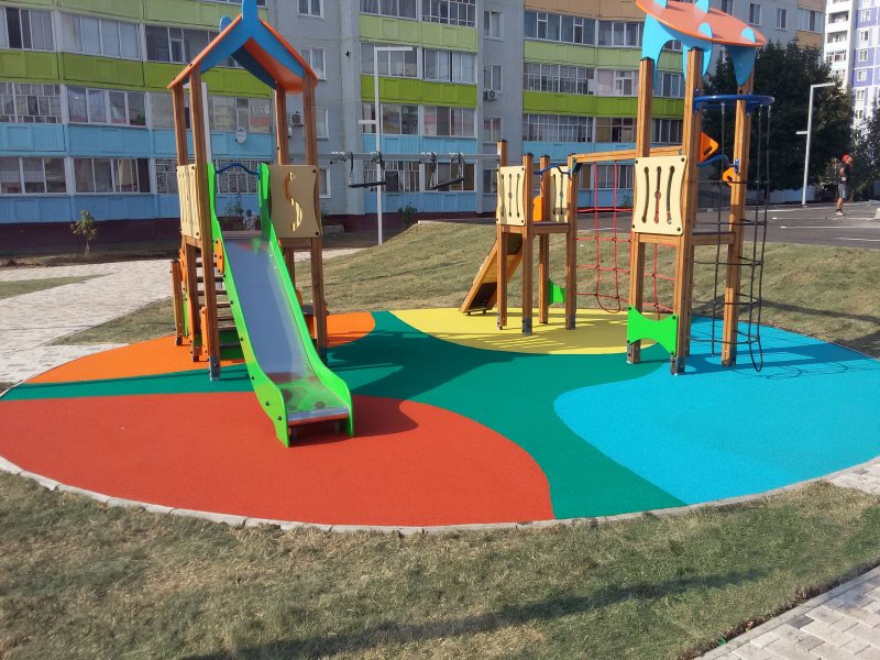 Резиновое покрытие для спортивных площадок