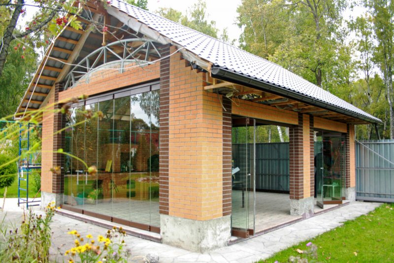 Каменные беседки полукруглые