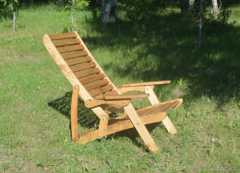 Дачные кресла из дерева с регулируемой спинкой
