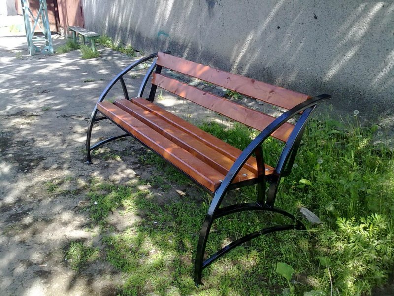 Садовые лавочки из профильной трубы