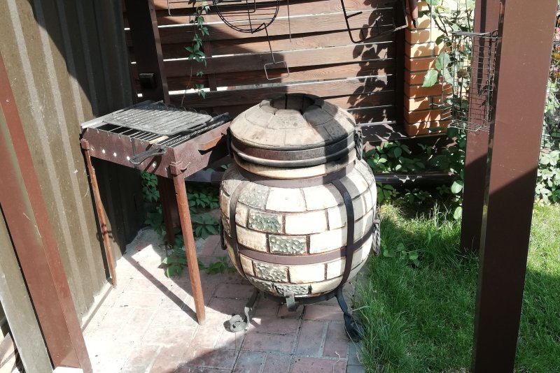 Мангальная зона с казаном и мангалом