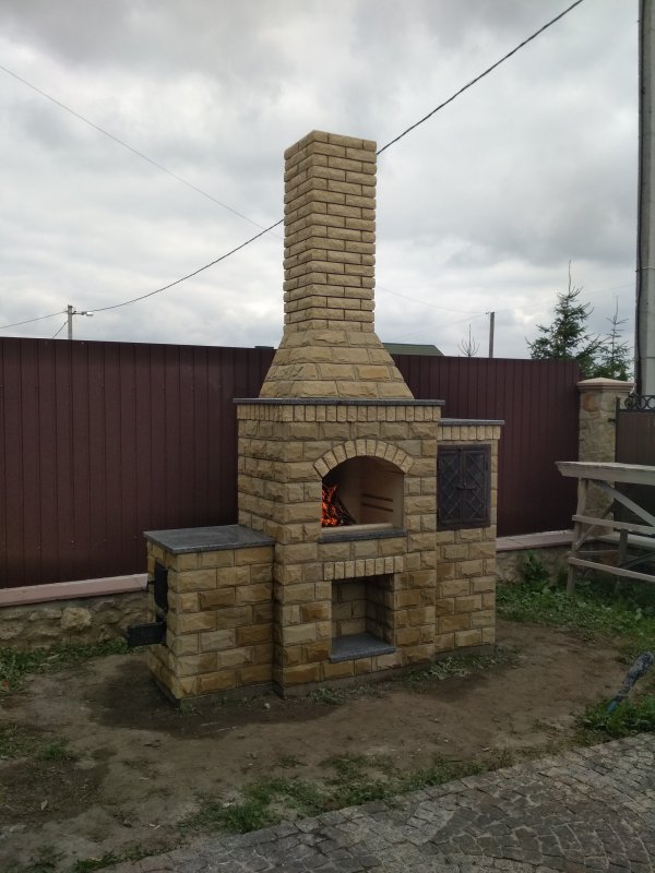 Уличная варочная печь из кирпича