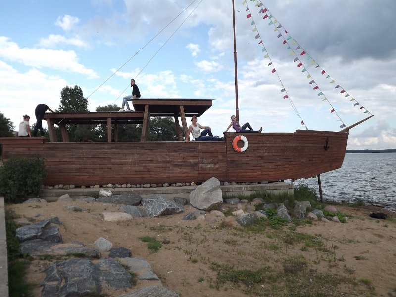 Конусная крыша беседки