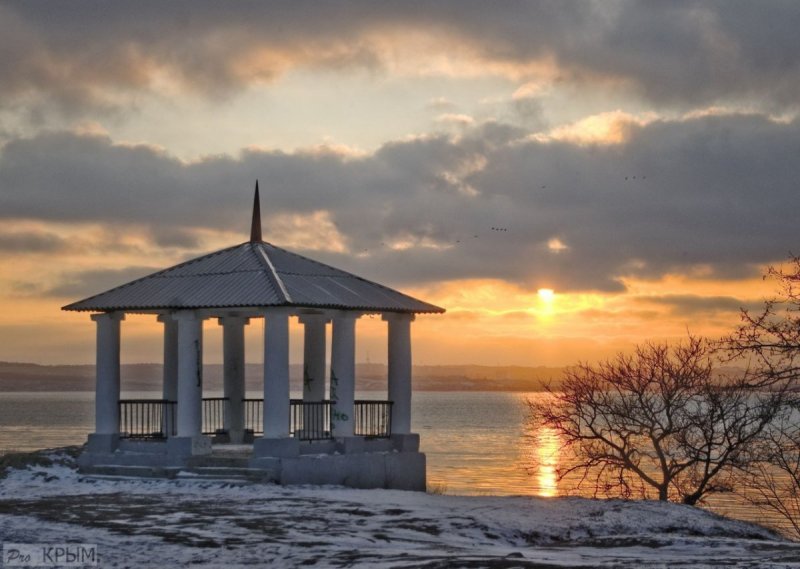 Круглая беседка