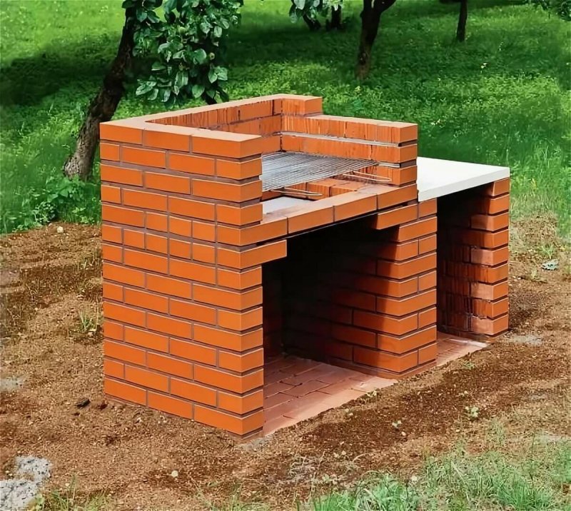 Уличный мангал из кирпича