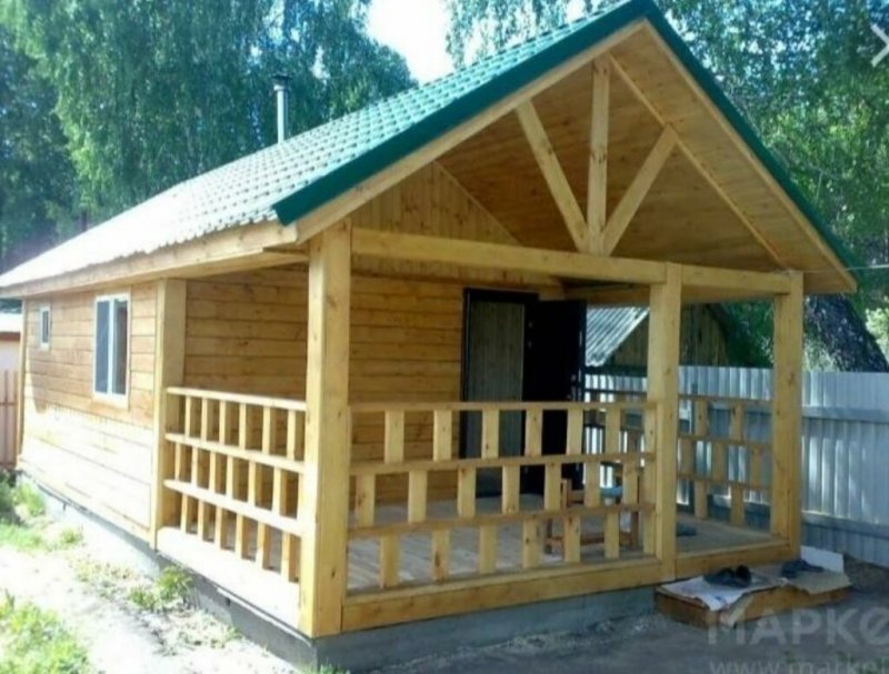 Закрытая беседка с верандой