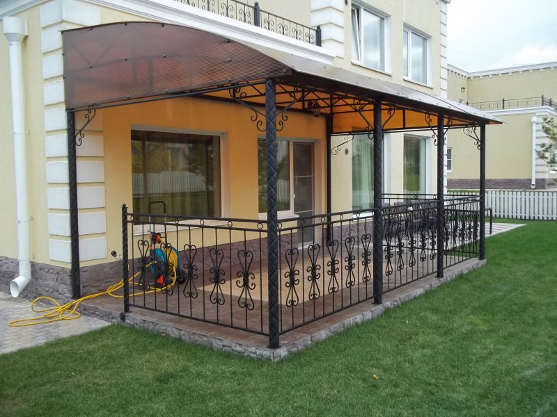 Веранда из металла