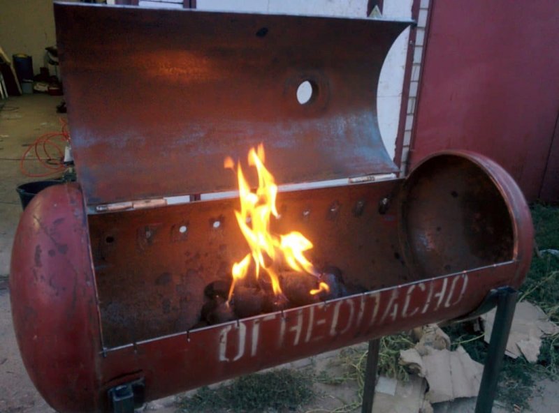 Мангал барбекюшница из газового баллона