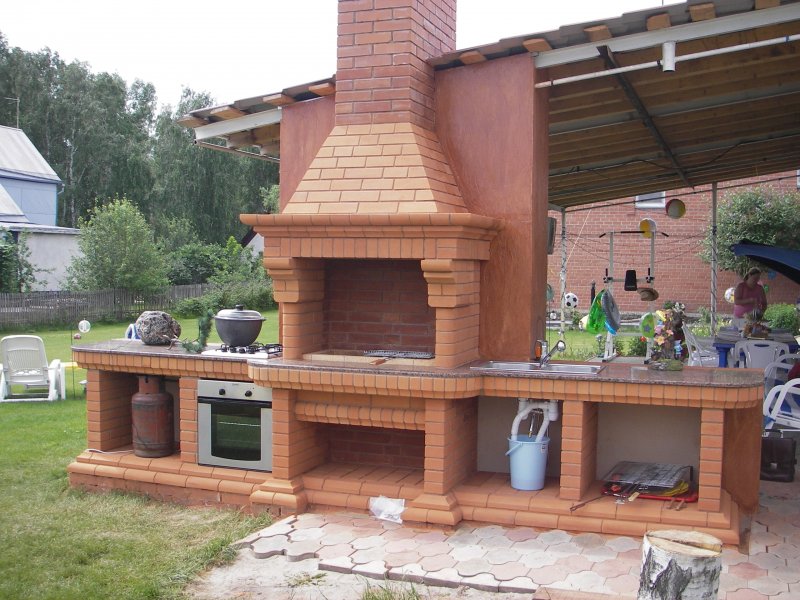 Барбекюшница из кирпича