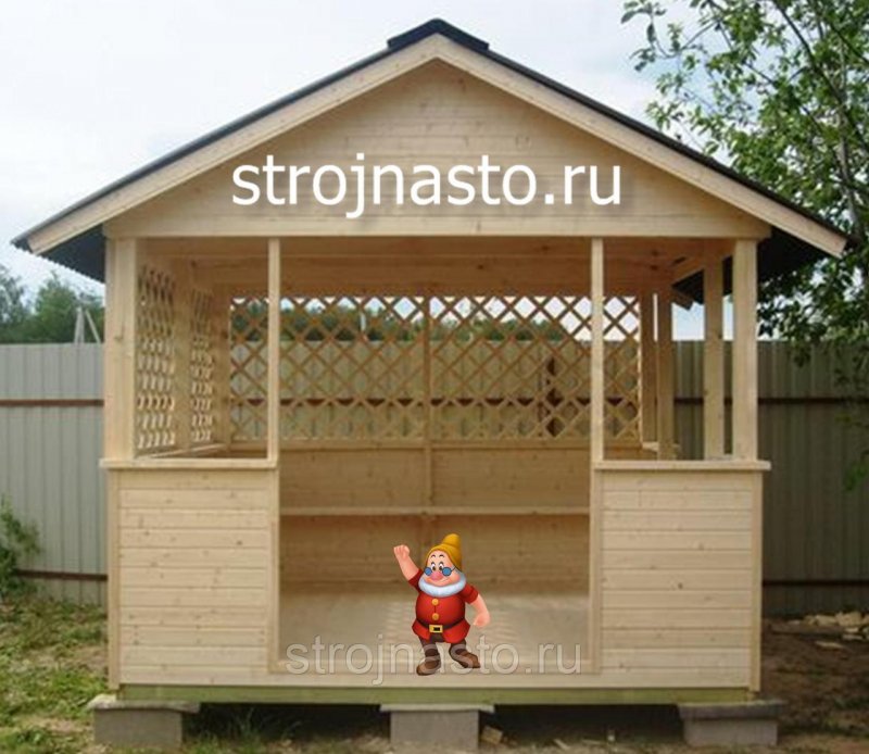 Угловая беседка на даче