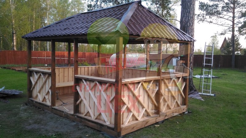 Беседки полузакрытые из дерева
