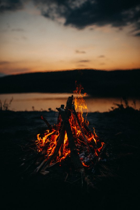 Костер освещение