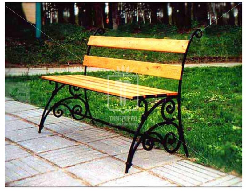 Скамейка из кованных элементов