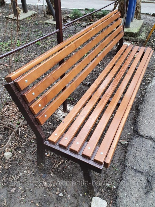 Скамейки уличные