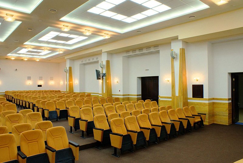 Петровская 68 актовый зал