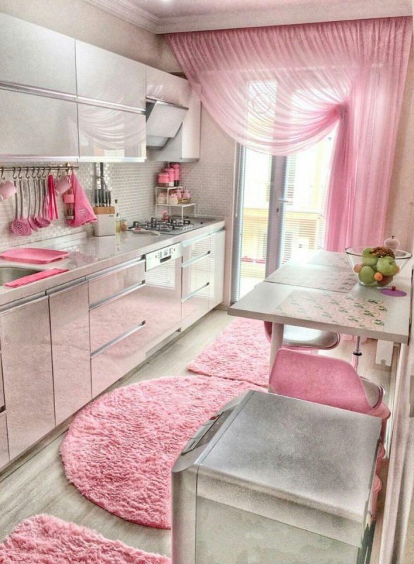 Розовая кухня в интерьере