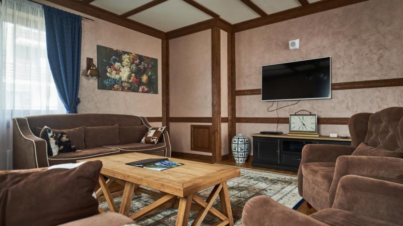 Riders Lodge 3 красная Поляна